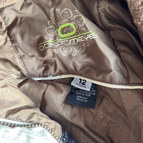 Gorgeous, Obermeyer, thick corduroy jacket, and Roxy beanie - Picture 4 of 9